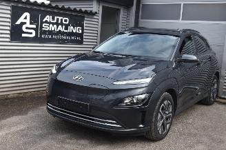 Schadeauto Hyundai Kona 39Kwh Comfort 136Pk SOH 100% 3FASE *Navi/Clima/Camera/Stoelverwarming 2022/8
