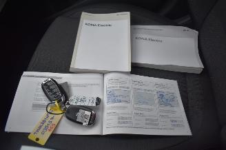 Hyundai Kona 39Kwh Comfort 136Pk SOH 100% 3FASE *Navi/Clima/Camera/stoelverwarming picture 18