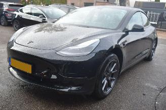 Vaurioauto  passenger cars Tesla Model 3 60Kwh Standard Range RWD 238Pk *Navi/Clima/Camera/Panorama 2023/6