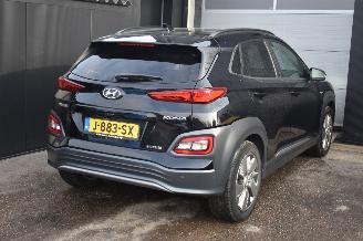 Hyundai Kona 64Kwh EV Fashion 204Pk SOH 100% 3Fase *Navi/Clima/Camera/Schuifdak picture 4