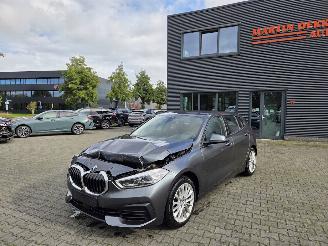 BMW 1-serie 118i 103KW AUTOMAAT  / NAVI / CAMERA picture 1