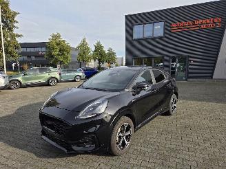 uszkodzony samochody osobowe Ford Puma ST-LINE AUTOMAAT / FACE LIFT MODEL 2024/10