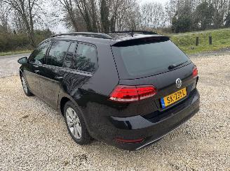 Volkswagen Golf 1.6 TDI Comfortline/automaat/clima/navi picture 8