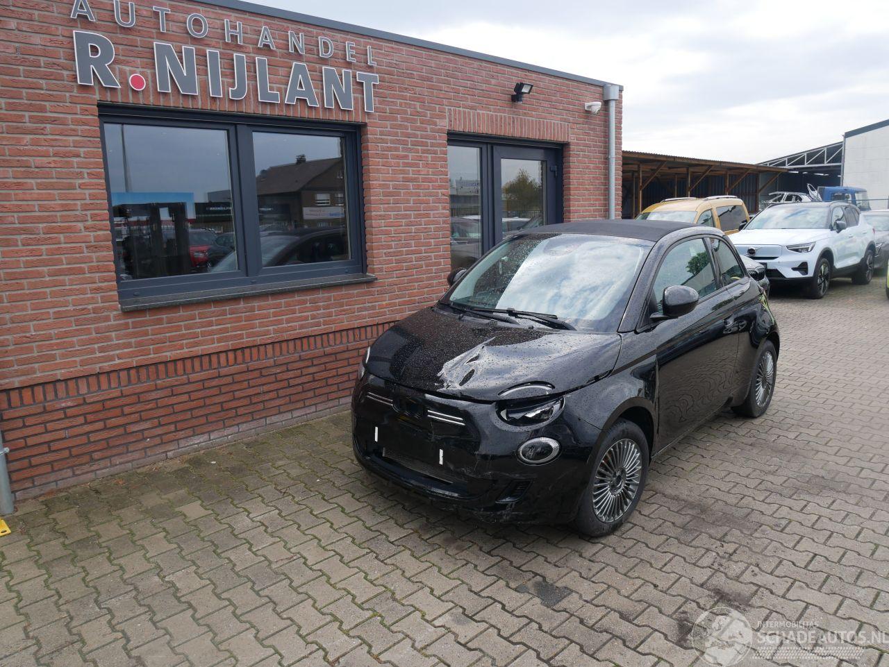 Fiat 500E ICON CABRIO