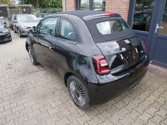 Fiat 500E ICON CABRIO picture 4