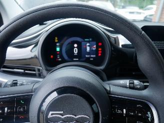 Fiat 500E ICON CABRIO picture 12