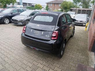 Fiat 500E ICON CABRIO picture 3