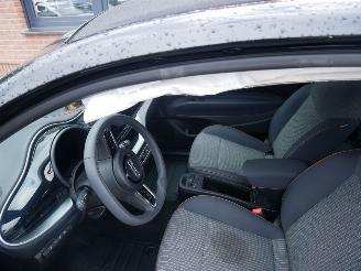 Fiat 500E ICON CABRIO picture 9