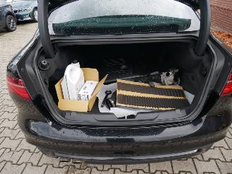 Jaguar XF R DYNAMIC MOTORSCHADE picture 18