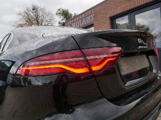 Jaguar XF R DYNAMIC MOTORSCHADE picture 12