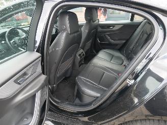 Jaguar XF R DYNAMIC MOTORSCHADE picture 8