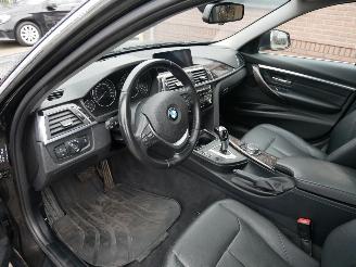 BMW 3-serie 320 D LUXURY X-DRIVE PANORAMADAK LEER LED picture 7
