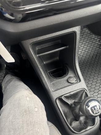Volkswagen Up! 1.0 44kw Airco picture 10