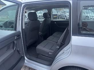 Volkswagen Touran 1.6 75kw 7-PERSOONS picture 11