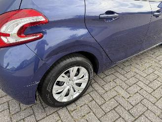 Peugeot 208 1.2 VTI 60Kw AIRCO picture 11