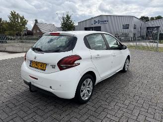 Peugeot 208 1.2 VTI 60Kw AIRCO NAVI picture 7