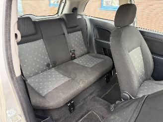 Ford Fiesta 1.3  Style picture 15