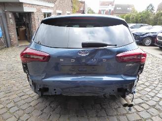 Ford Focus Turnier Active X picture 7