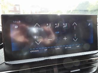Peugeot 5008 Allure picture 18