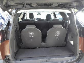 Peugeot 5008 Allure picture 6