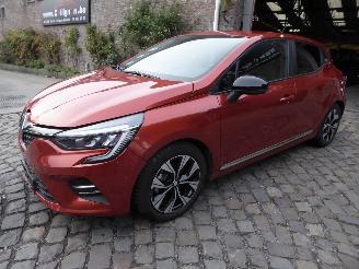 Unfallwagen Renault Clio Evolution 2023/11