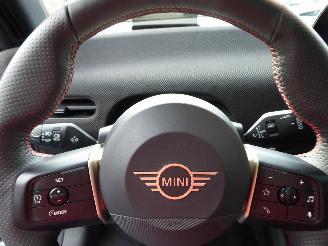 Mini Cooper SE BEV John Cooper Works picture 16
