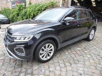 uszkodzony samochody osobowe Volkswagen T-Roc Life 2024/2