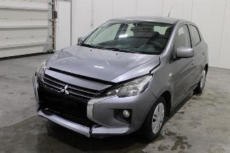 damaged passenger cars Mitsubishi Space-star Space Star 2021/1