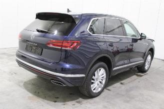 Volkswagen Touareg  picture 3