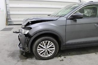 Volkswagen T-Roc  picture 5