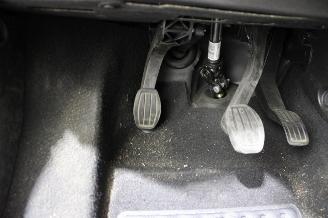 Peugeot 208  picture 20