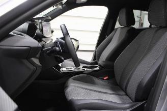 Peugeot 2008  picture 10