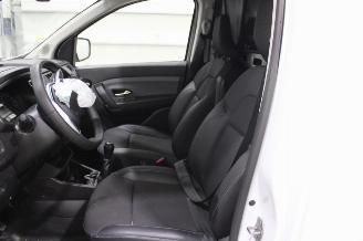 Renault Express  picture 10