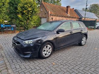 Auto incidentate Kia Ceed 1.0 TGDI Aut. Navi Camera 2024/10
