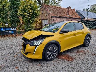 skadebil auto Peugeot 208 GT-Line PureTech 100 Pano Led 2020/2