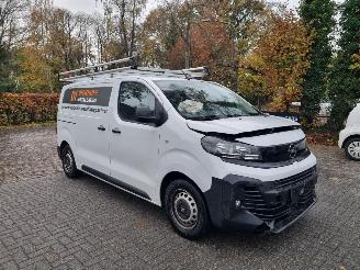 Damaged car Opel Vivaro 1.5D 120 Airco Navi Facelift 2024/12
