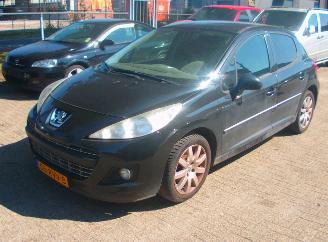 krockskadad bil auto Peugeot 207  2011/8