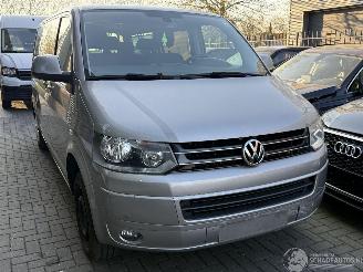 Vaurioauto  passenger cars Volkswagen Caravelle 2.0 TDI AUTOMAAT / CLIMATE / PDC / 2015/5
