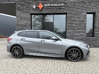 Coche accidentado BMW 1-serie 118i 136PK Steptronic M-Sport PANO KUIP VOL! 2024/3