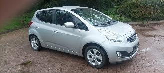 Kia Venga Automaat Climatecontrol CruiseControl Stoelverwarming Lichtautomaat Privacyglas Trekhaak picture 3