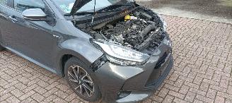 Toyota Yaris 1.5-Hybrid Full-Led Navi Climatecontrol CruiseControl Stoelverwarming Lichtautomaat Achteruitrijcamera Keyless entry armsteun picture 9