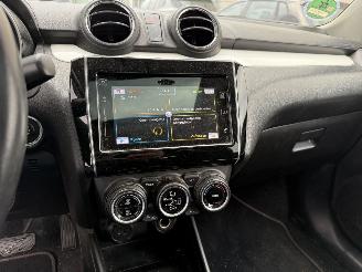 Suzuki Swift 1.2 Stijl  90 PK AUTOMAAT-SCHUIFDAK-NAVI-CAMERA picture 19