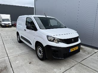 Avarii autoturisme Peugeot Partner E-Partner PRO 50 kWh 136 PK 2022/3