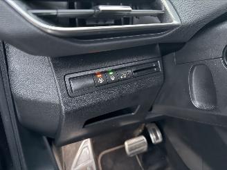 Peugeot 5008 1.2 PureTech GT PANO - 7PERSOONS - CAMERA - ACC picture 17