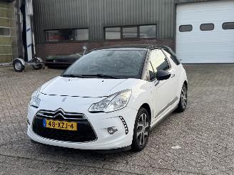 Damaged car Citroën DS3 1.4 e-HDI Chic Automaat Navi Geen Schade 2012/10