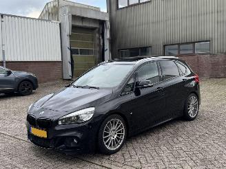 Damaged car BMW 2-serie 220D 190Pk Automaat M-Pakket Pano Harman Kardon Head-Up Geen Schade 2014/12