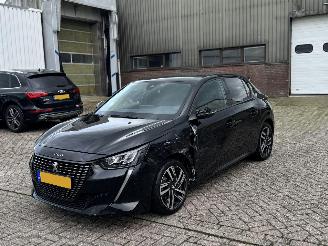 uszkodzony samochody osobowe Peugeot 208 1.2 PureTech Automaat Allure Pack 2023/5