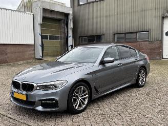 Damaged car BMW 5-serie 530e iPerformance High Executive M-Pakket Harman Kardon 360Camera Head-Up Geen Schade! 2017/4