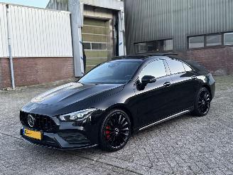 Damaged car Mercedes Cla-klasse 250e AMG Pakket Pano Burnmester Sfeerverlichting 2020/12
