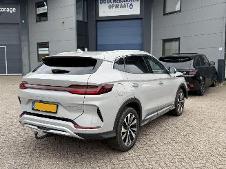 Coche accidentado BYD Seal U 1.5 T DM-I AWD Design Pano Nap Nederlandse Auto  360Camera 2025/8
